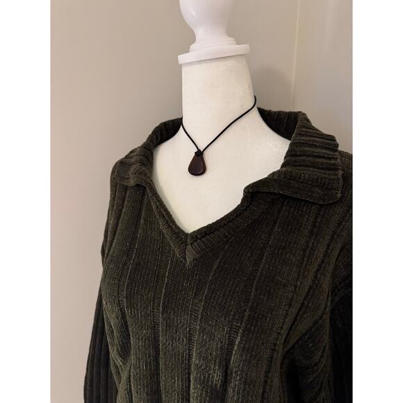 Vintage Green Carolyn Taylor Essentials V Neck Sweater - Picture 3 of 5